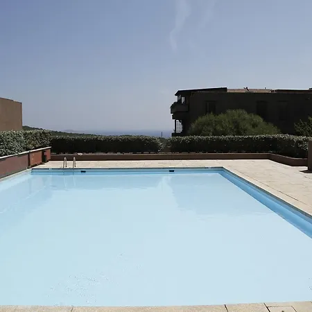 La Corte Smeralda * أولبيا