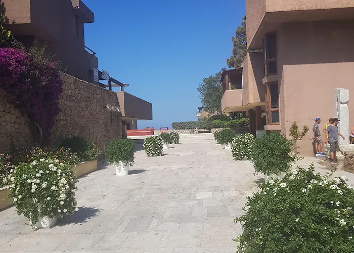 La Corte Smeralda מלון *